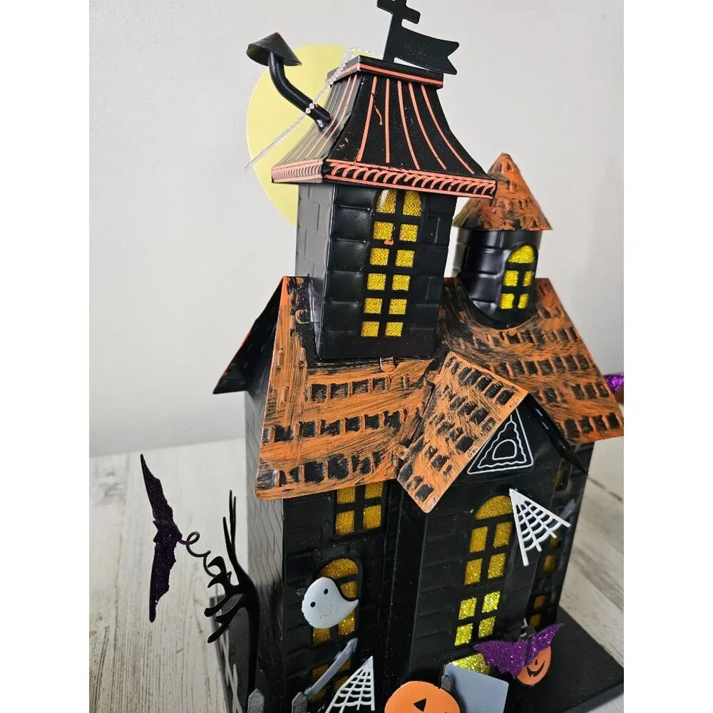 TMetal light up haunted‎ house Halloween moon ghost decor